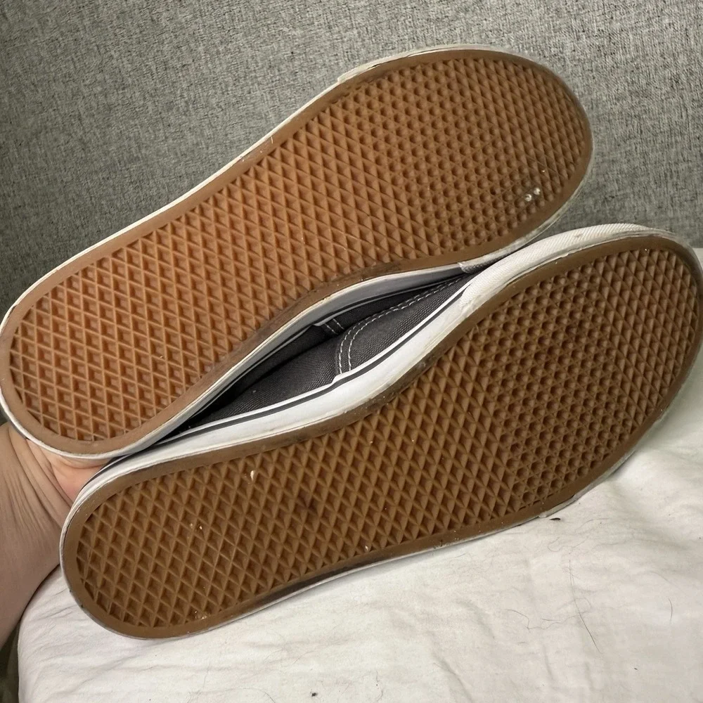 Vans Gray‎ and White Classic Lace Up Women's Sneakers size 6.5